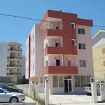 Hotel Ardjan